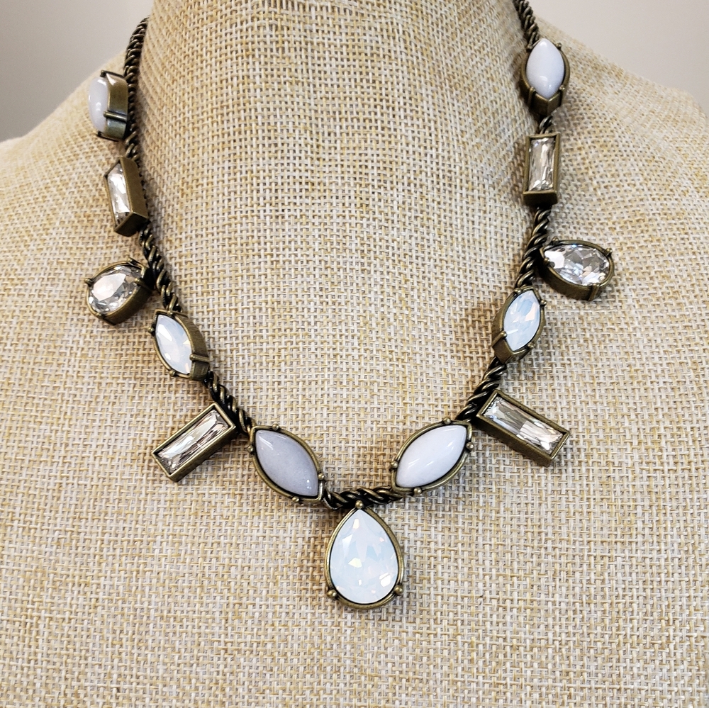 Silpada Vintage KR Collection crystal antique brass Swarovski moonstone necklace - Picture 5 of 10